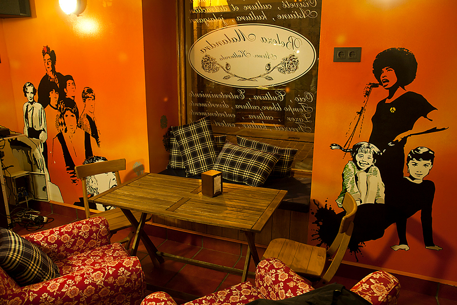 Bar Ateneo"belezza malandra" Bermeo Bizkaia.