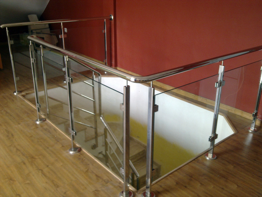 BARANDILLA DE VIDRIOS 