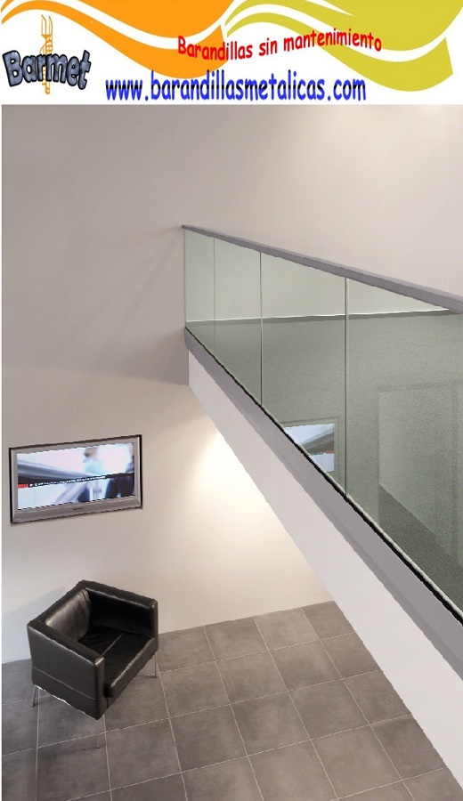 Barandilla Easy Glass Slim + info en http://www.barmet.es/