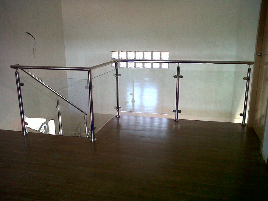 Barandilla interior acero inoxidable con cristal