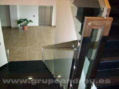 Barandilla vidrio y acero inoxidable