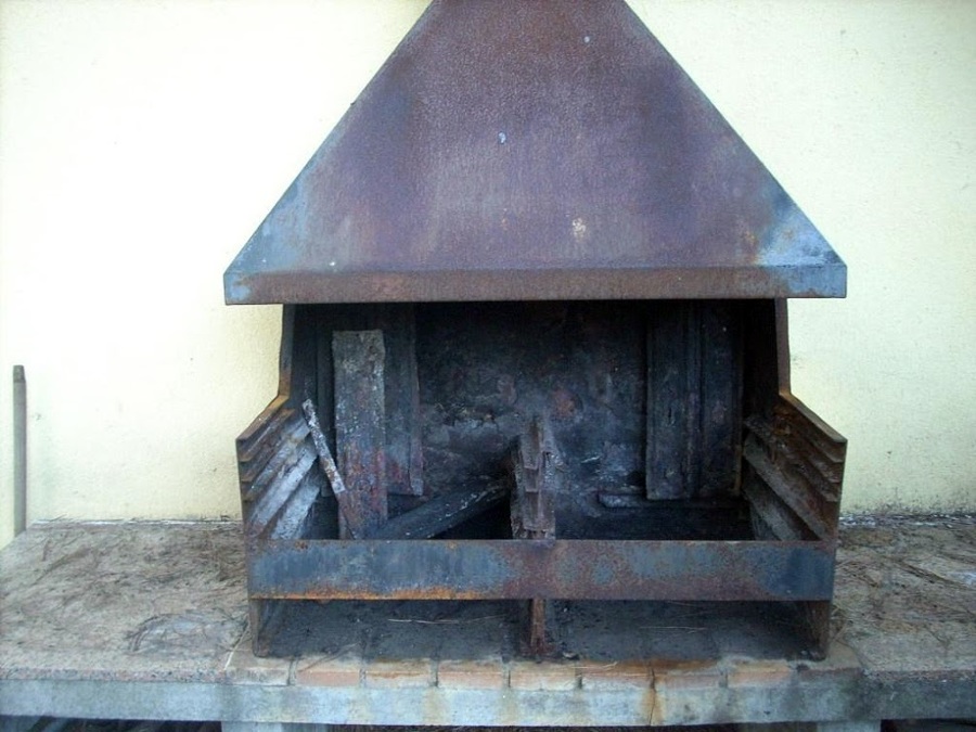 Barbacoa a reconstruir