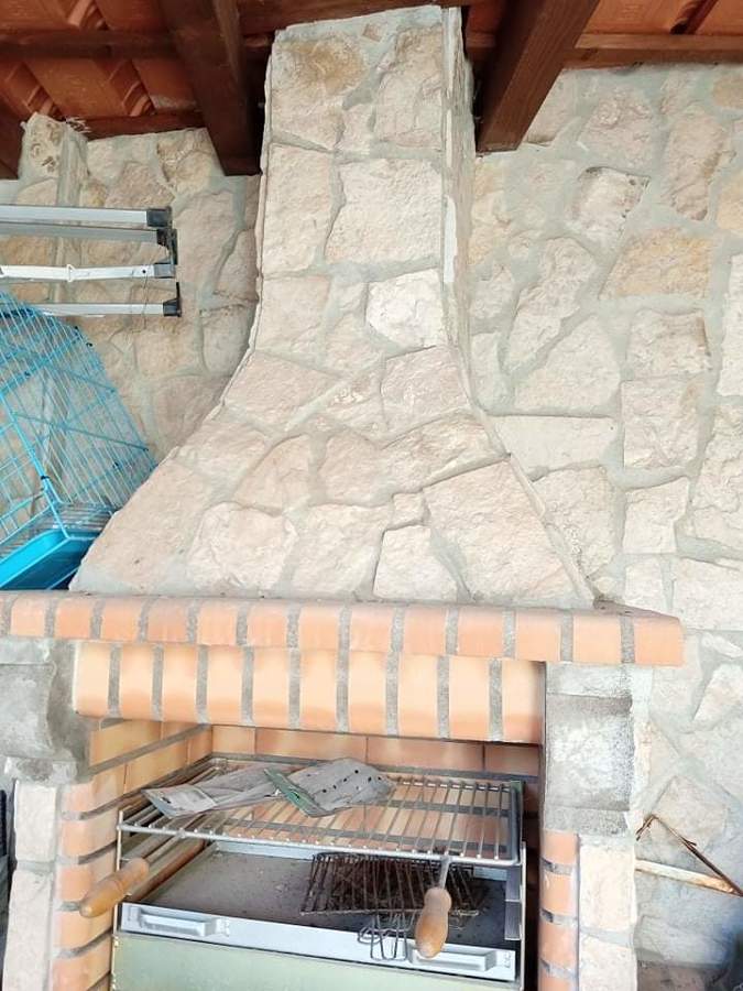 BARBACOA RECUBIERTA PIEDRA