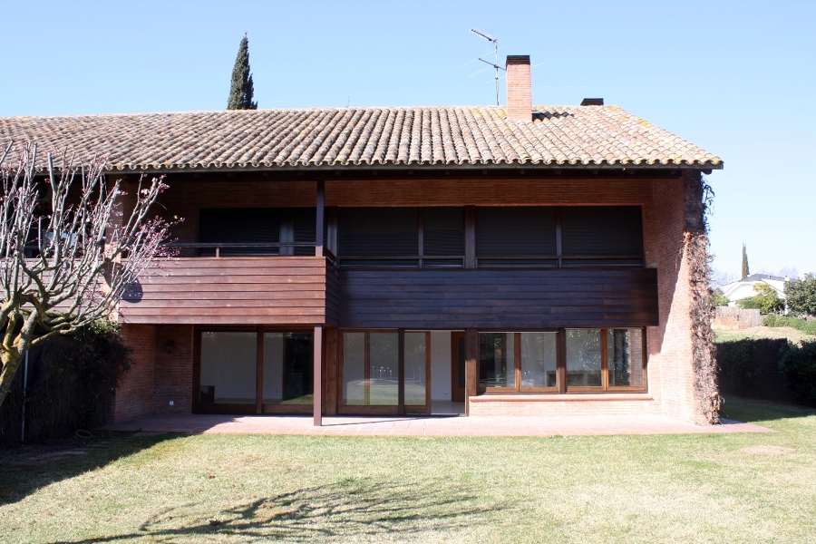 BARNIZADO CARPINTERIA EXTERIOR