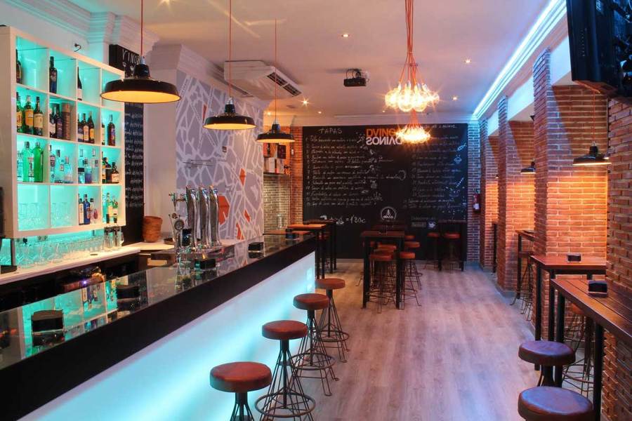 Interiorismo y obra de reforma cafetería