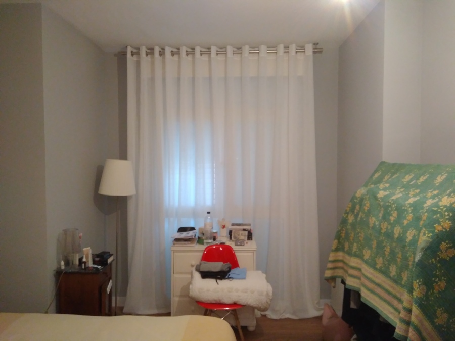 cortina ollaos con barra decorativa