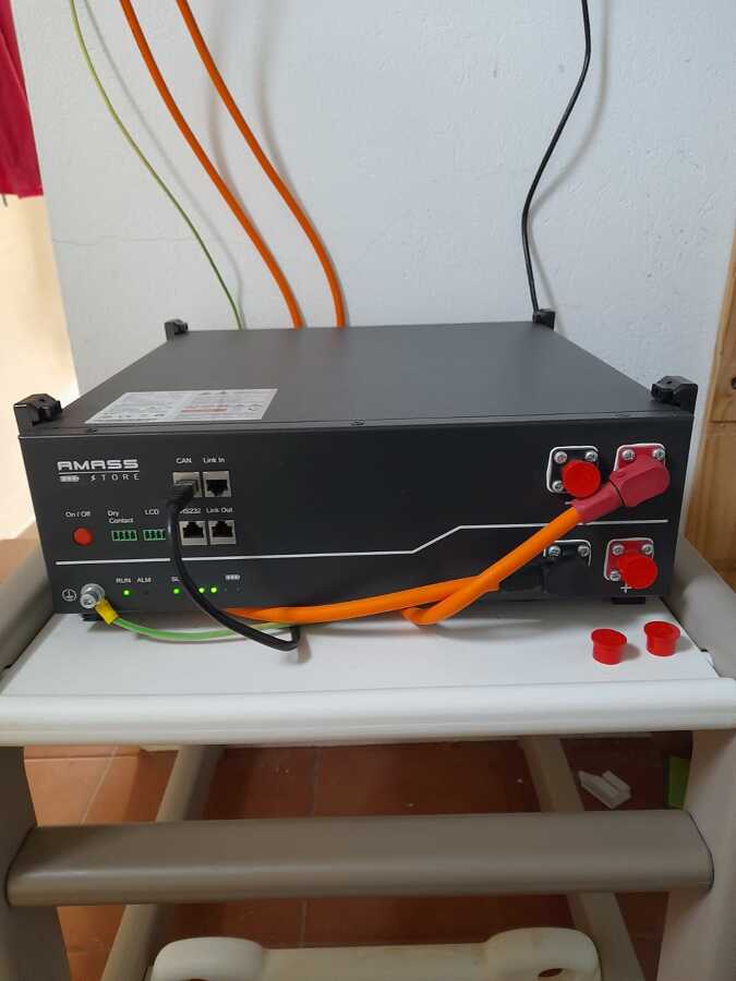 bateria instalacion solar fotovoltaica