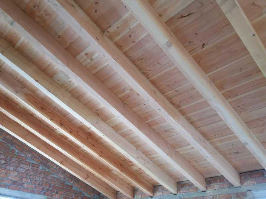 INTERIOR CUBIERTA DE MADERA