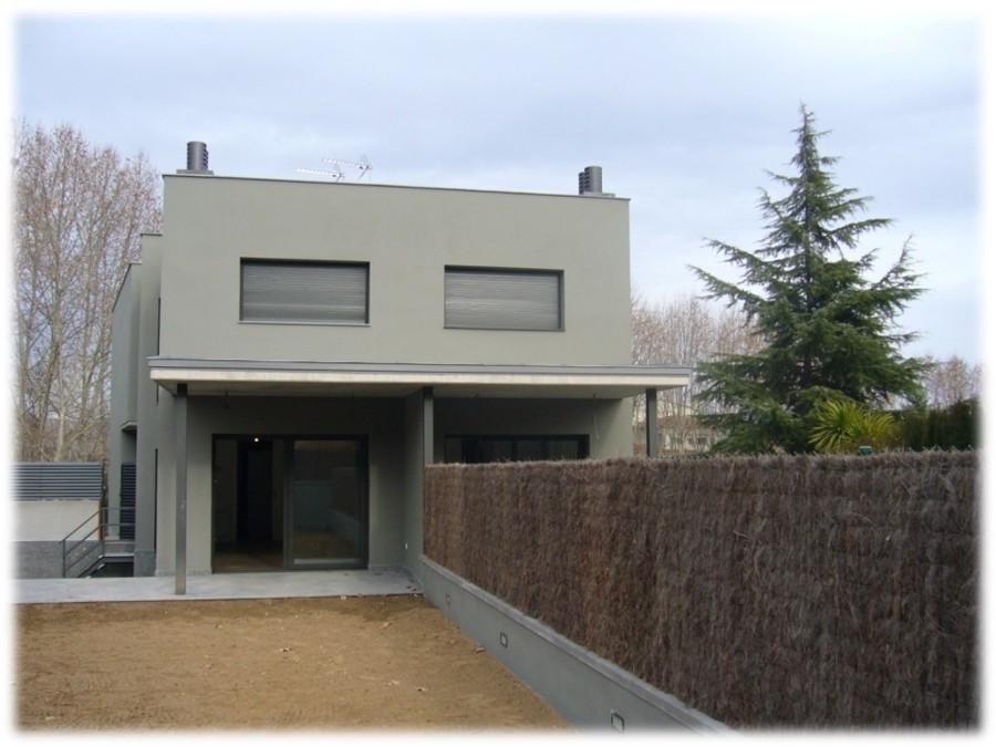 VIVIENDA UNIFAMILIAR