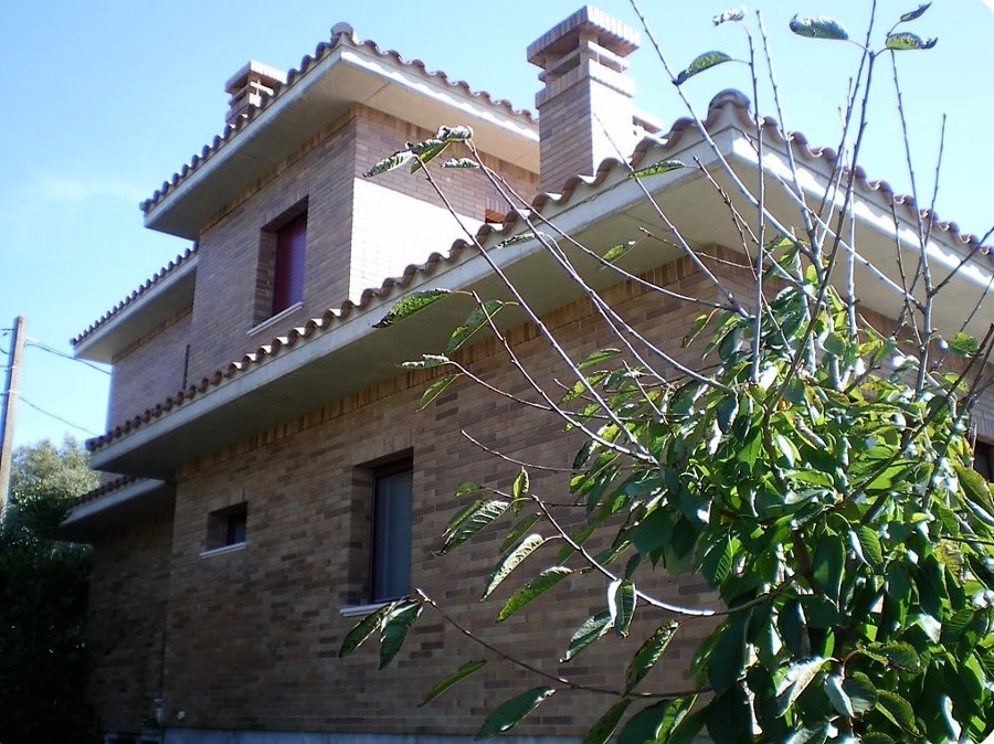 VIVIENDA UNIFAMILIAR