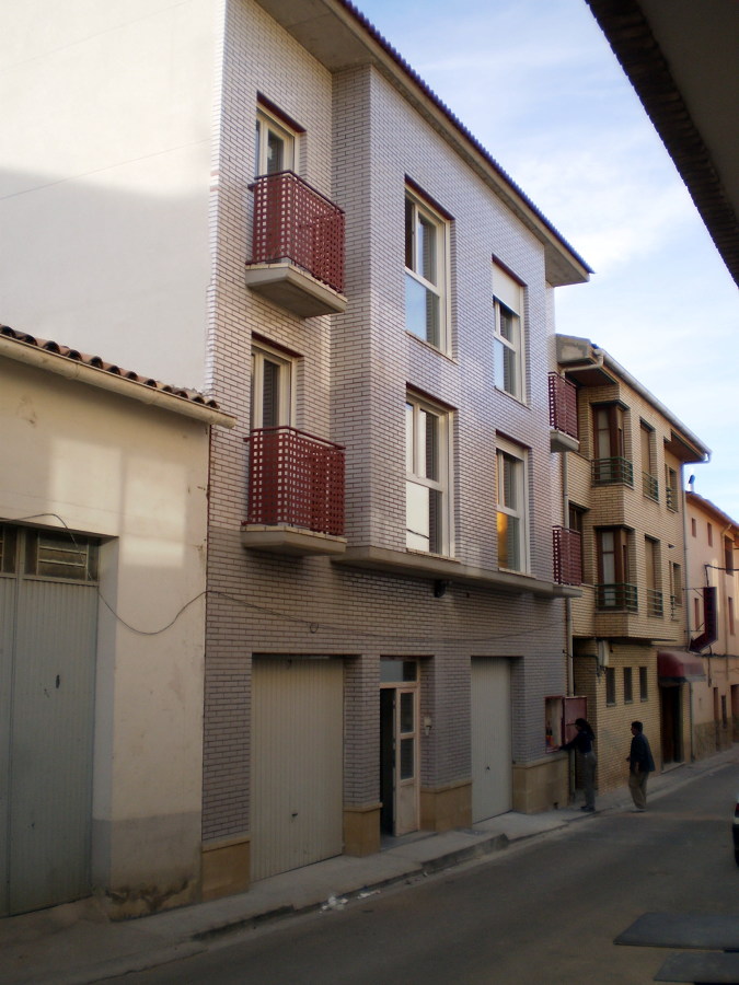 BLOQUE DE 3 VIVIENDAS EN ANDORRA