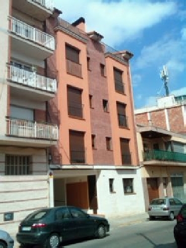 BLOQUE DE 7 VIVIENDAS EN TARRASSA C/ CATALUÑA