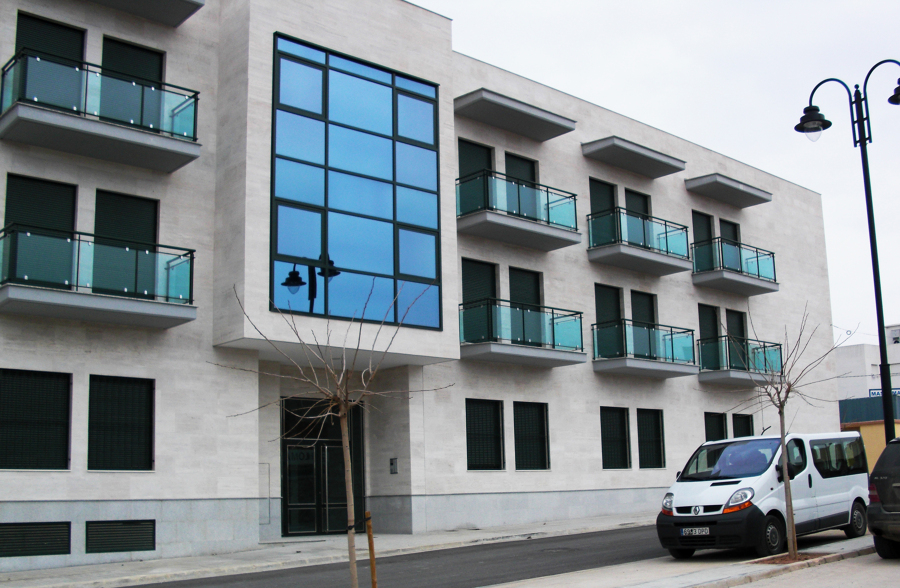 Bloque de viviendas en Massamagrell.