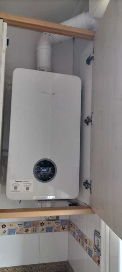 Caldera Condensación BOSCH - GC 4300i W 24/30