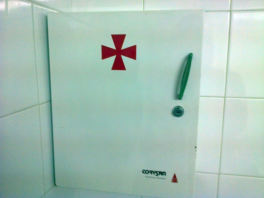 botiquin piscina comunidad