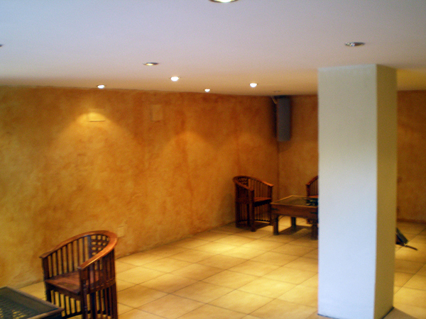 BRISAS EN SOTANO BAR