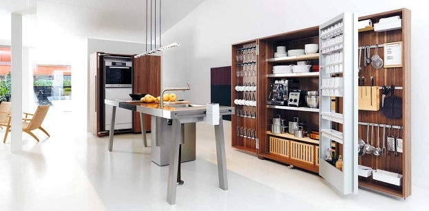 bulthaup b2. Banco de trabajo y baul abierto  