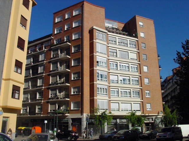 C.P. BOMBERO ECHANIZ, 4 BILBAO 