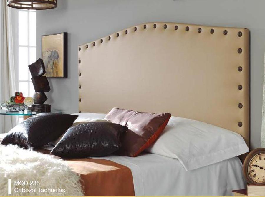 Cabecero tachelas