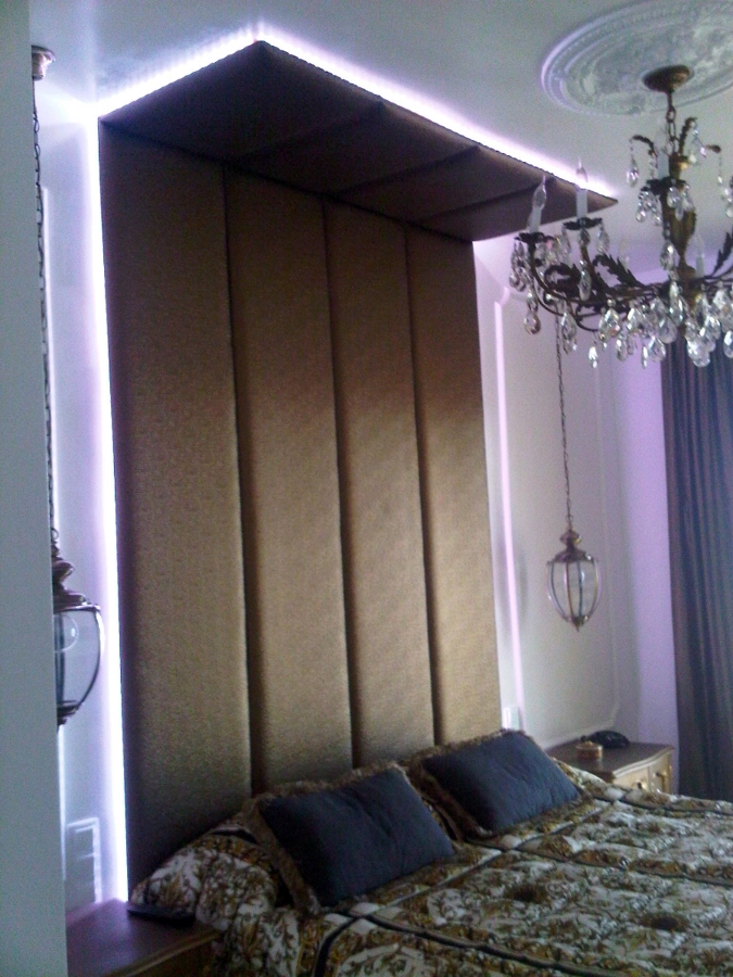 CABEZAL DE CAMA CON LEDS