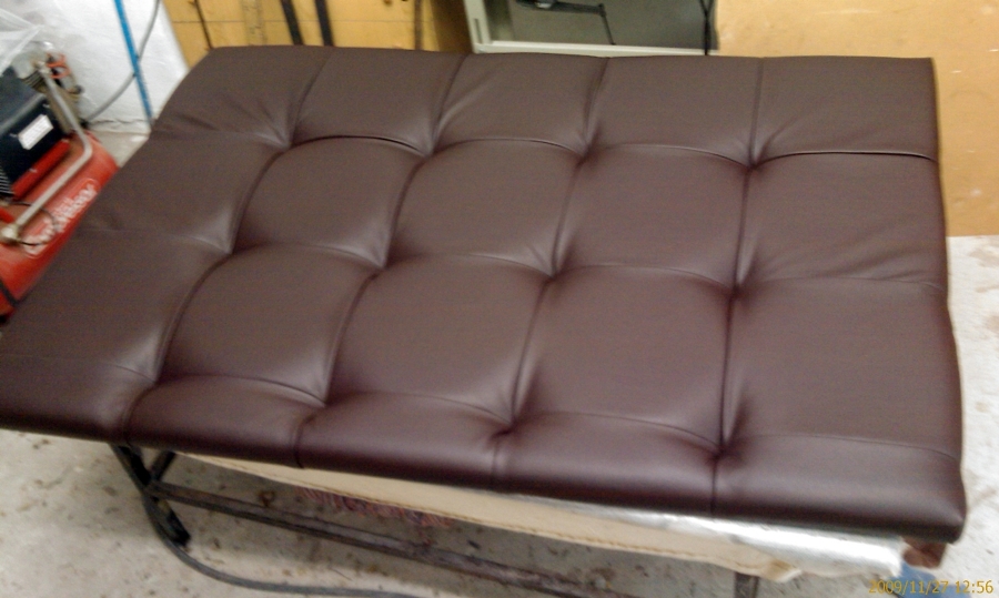 Cabezal de cama de matrimonio en polipiel