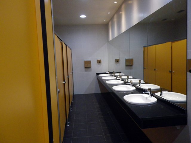 Ofimo - Cabinas sanitarias