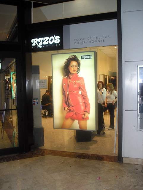 Caja luminosa fotográfica Rizos Peluqueros