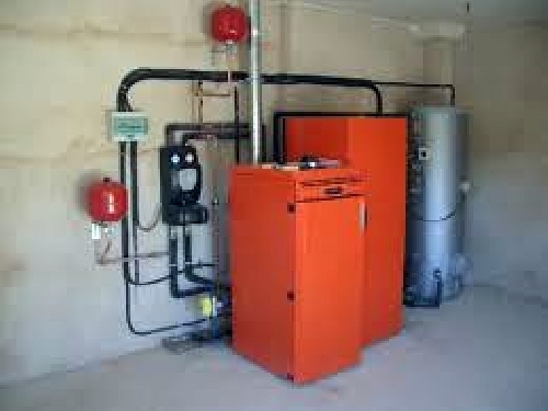 Caldera de pellets garaje