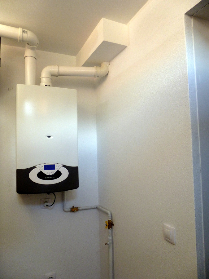 Caldera doble flujo Ariston 