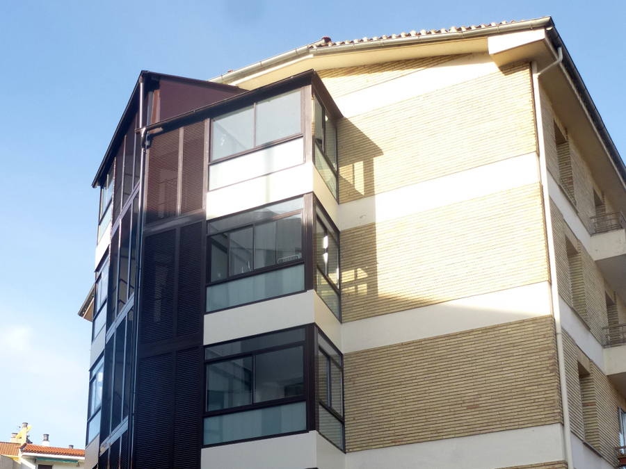 CALLE JULIÁN GAYARRE 10, PAMPLONA