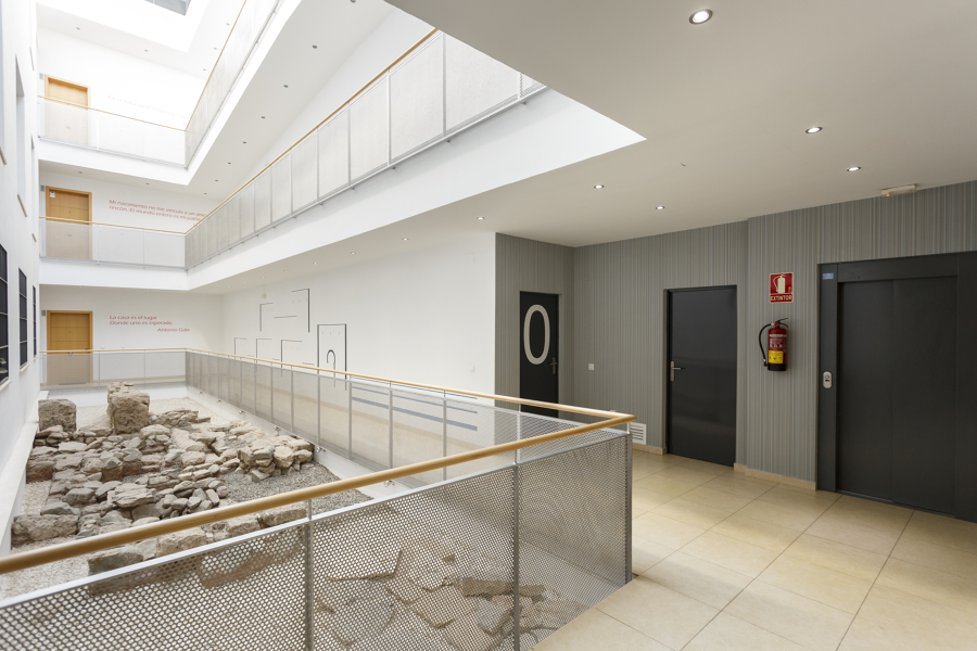 EDIFICIO DE VIVIENDAS