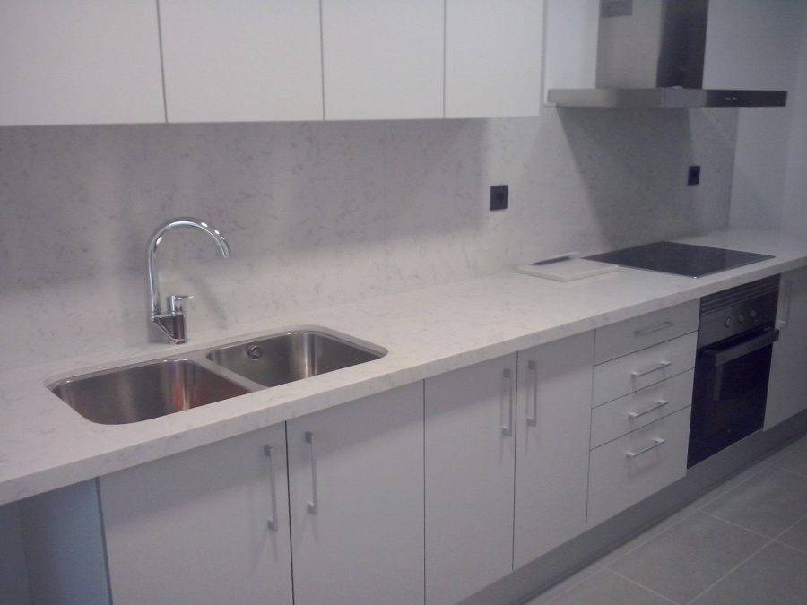 Encimera y frente pared Silestone