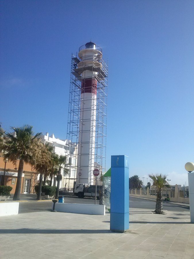 Andamio en faro, Rota