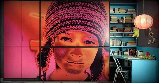 Cama abatible y armario superior