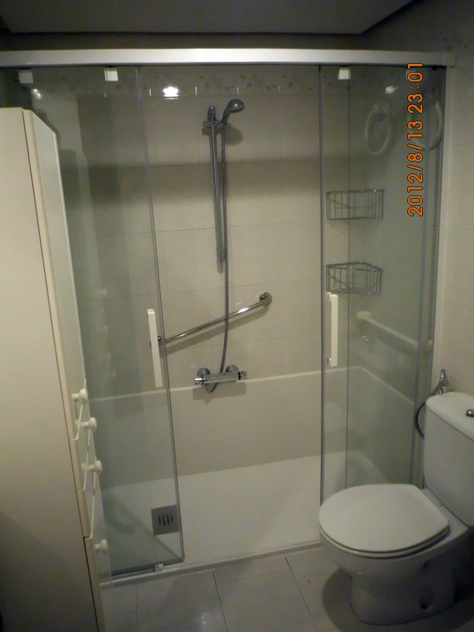 Cambio de bañera por ducha con mampara 4 hojas