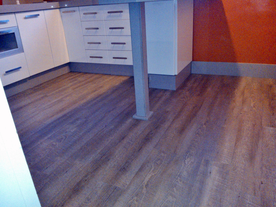 Cambio suelo de cocina sin obras.