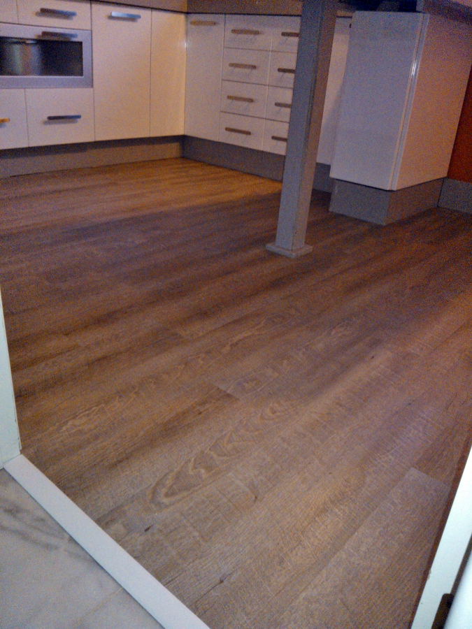 Cambio suelo de cocina.