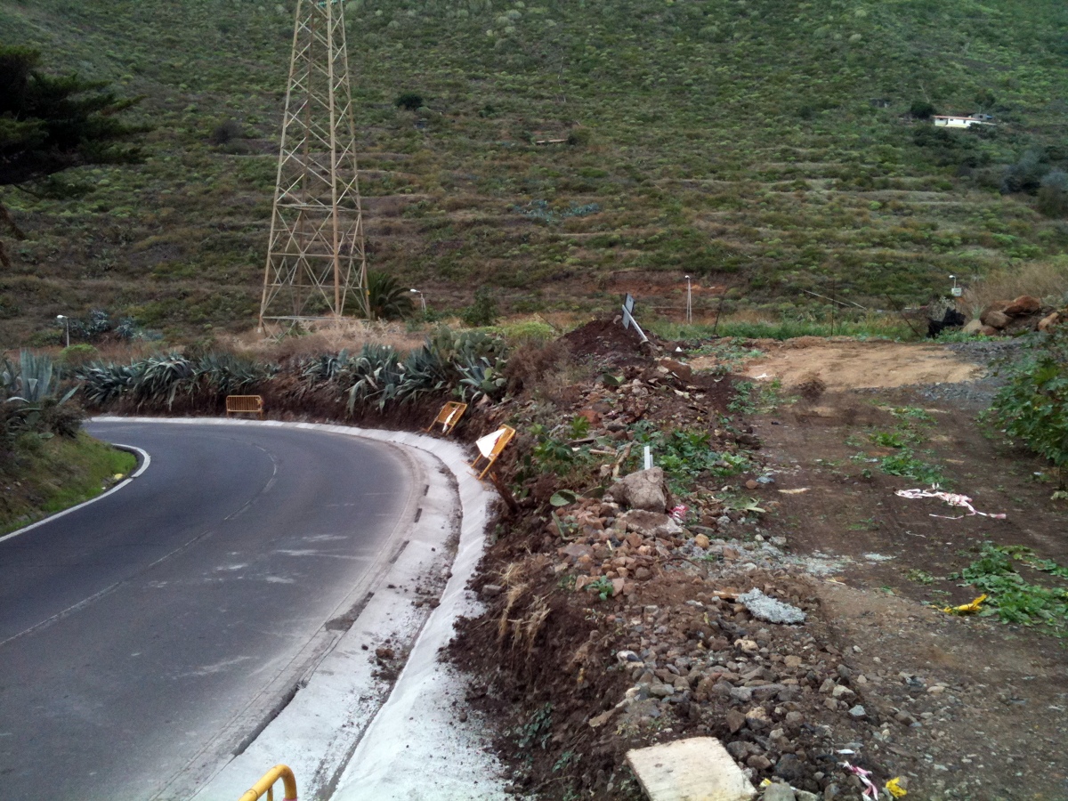 Canalización eléctrica y ejecución de cuneta