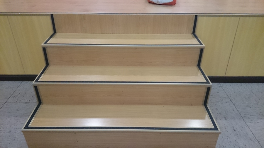 CANTONEADO ESCALONES DALA MULTIUSOS COLEGIO SAN AGUSTIN