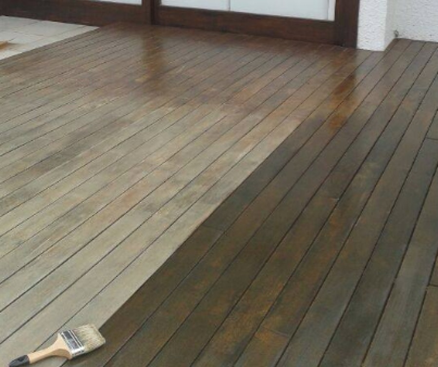 barnizado de suelo de terraza