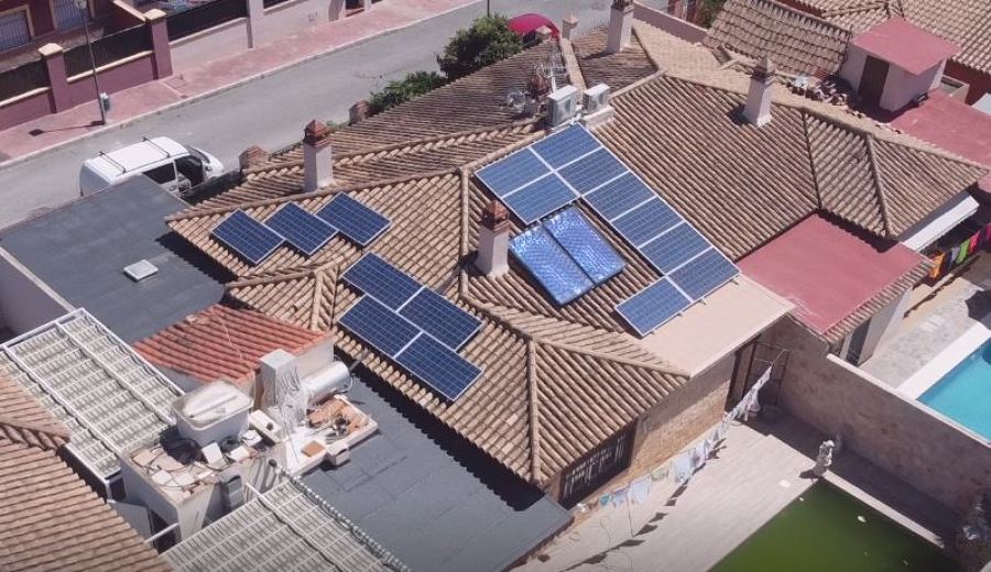 Instalación coplanar con diferentes orientaciones, Sur y Oeste