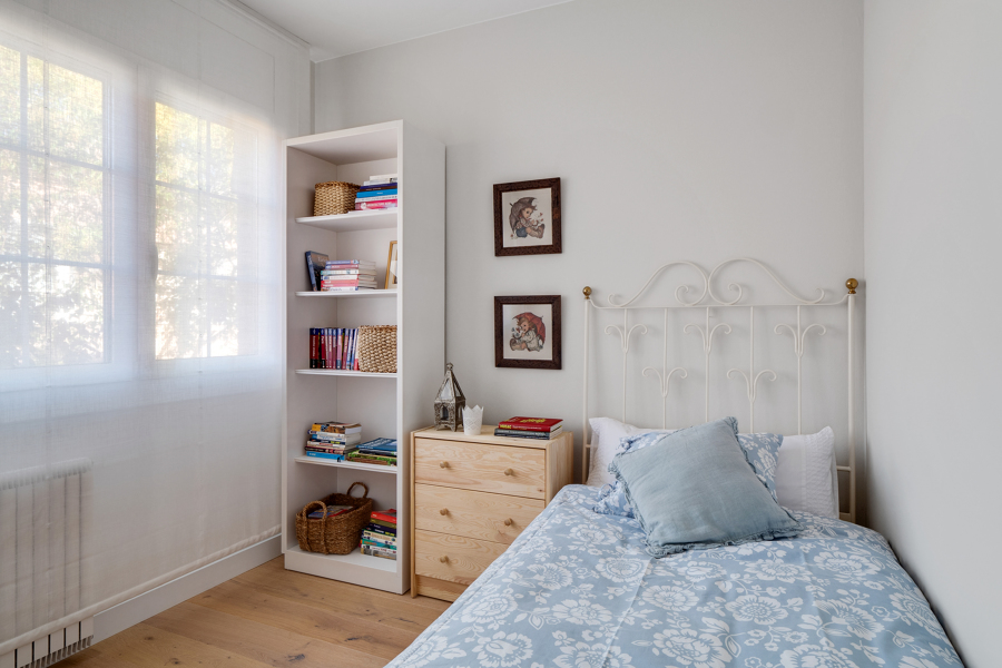 Dormitorio de una joven viajera