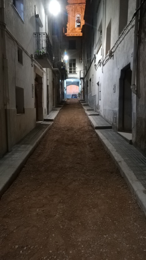 Cambio de colector, red de agua potable, aceras y pavimentación 3/4