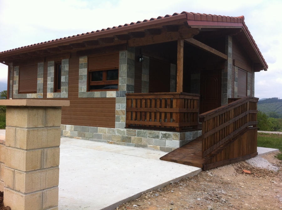 CASA PREBARICADA ARABAKASA EN SOPEÑANO(BURGOS)