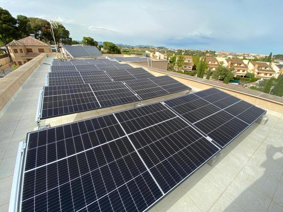 Instalación fotovoltaica para empresa