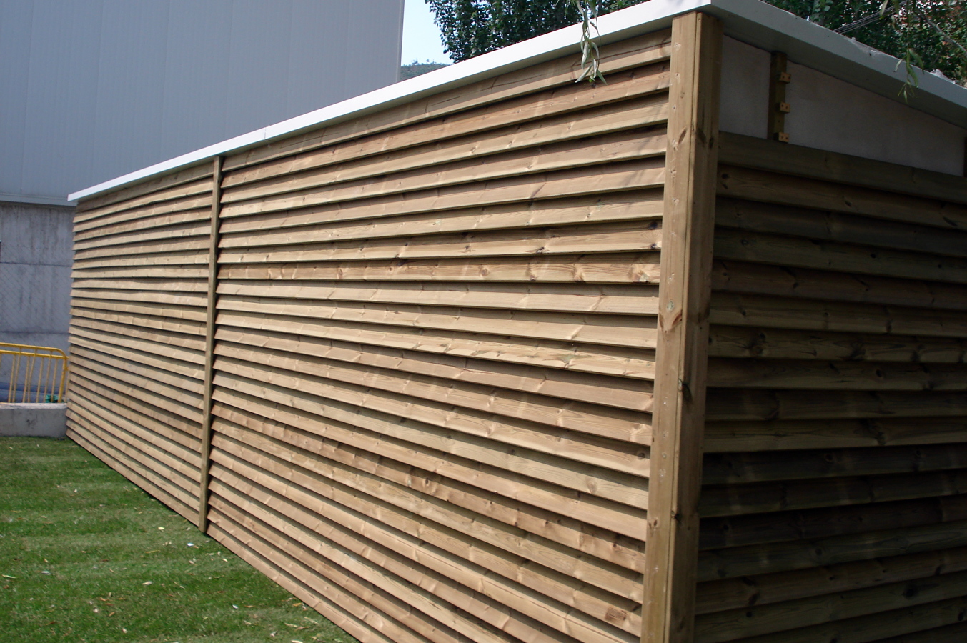 Caseta forrada amb fusta estil venecià