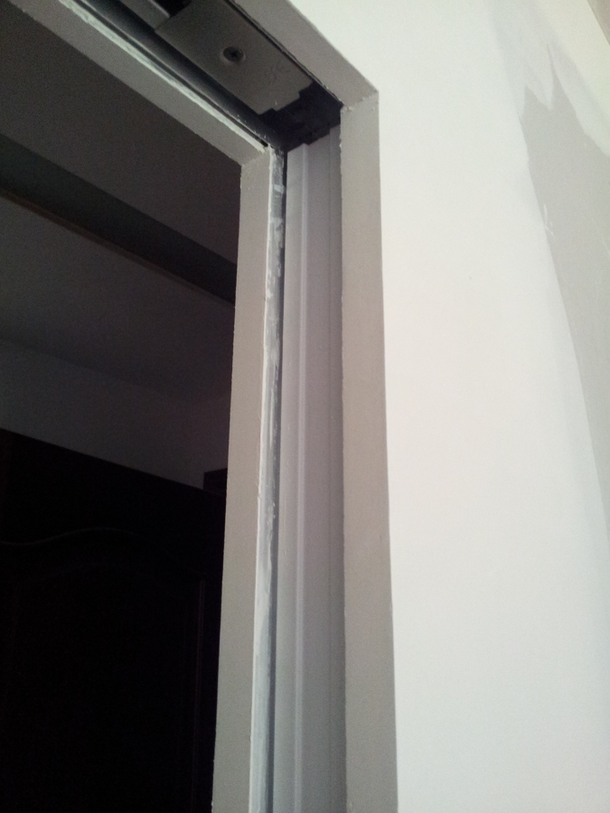 Casoneto para puerta corredera por interior de tabique.