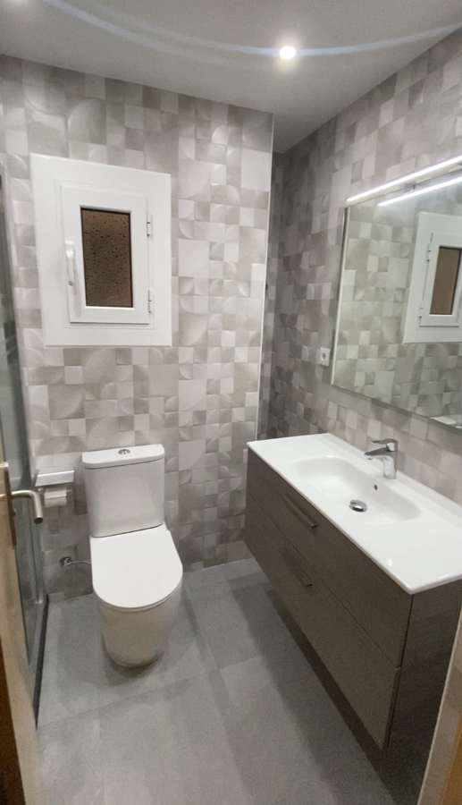 Reforma de baño en C/ Barcelona de Sant Feliu de Llobregat.