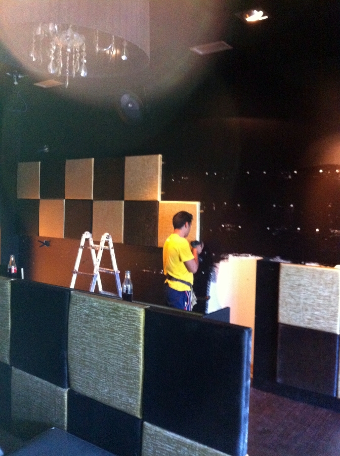 Centro comercial lLos Cantones , Roco