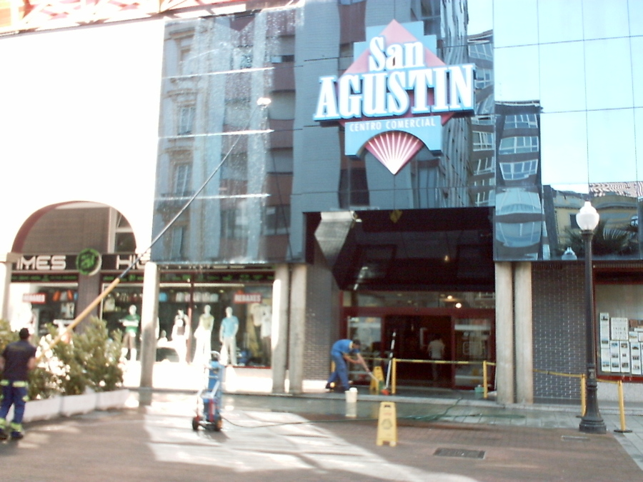 Centro Comercial San Agustin